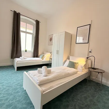 Homestay Budget I Ab 59 Eur I Fuer 1-2 Personen I Taegliche Reinigung Gemeinschaftsbereiche I Waschbecken Im I Xxl Gemeinschaftskueche-baeder I Wasch I Trockner I Ibbenbueren